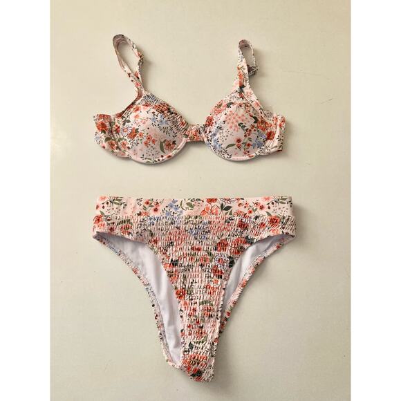 Soly Hux Women's Bikini Size L Floral Print Smocked Underwire NWOT - Picture 6 of 8